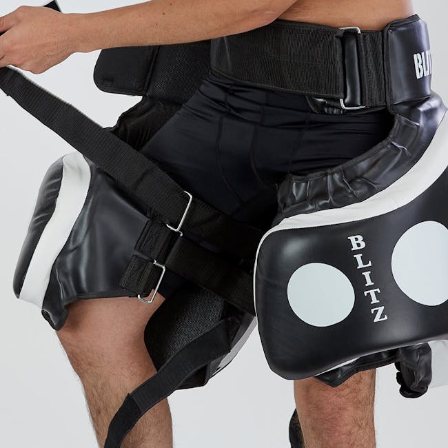 Blitz Deluxe Thigh Pads